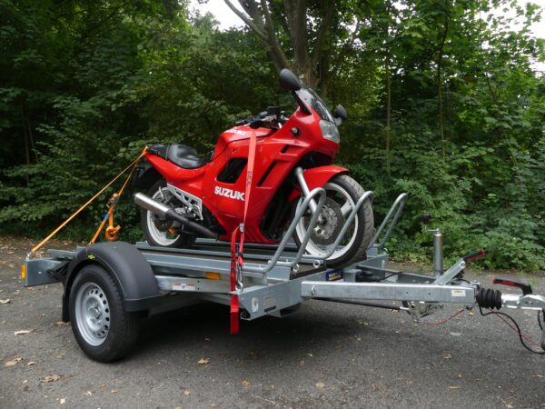 Motoraanhanger geremd 2.10 mtr x 1.37 mtr