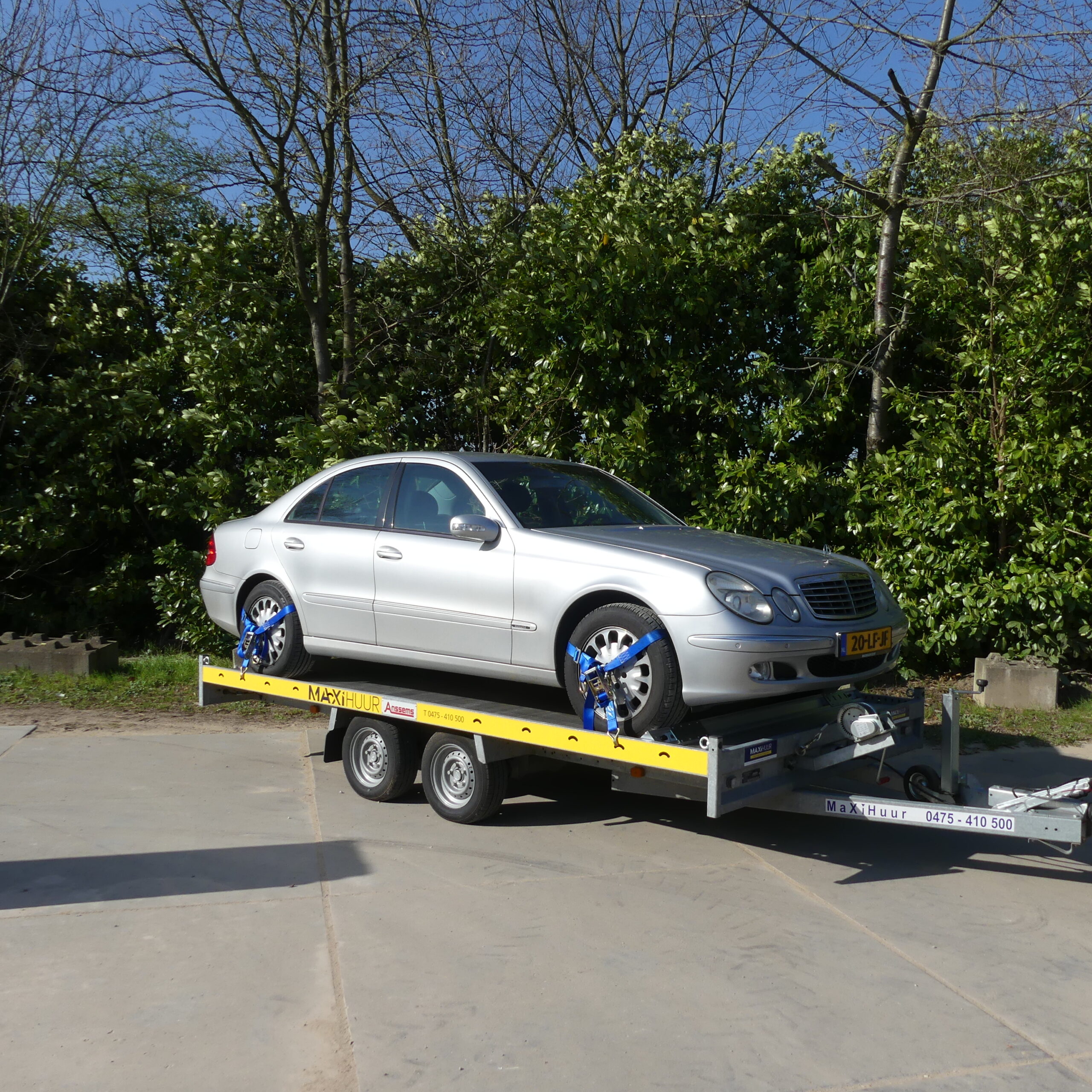 Dubbelasser auto transporter