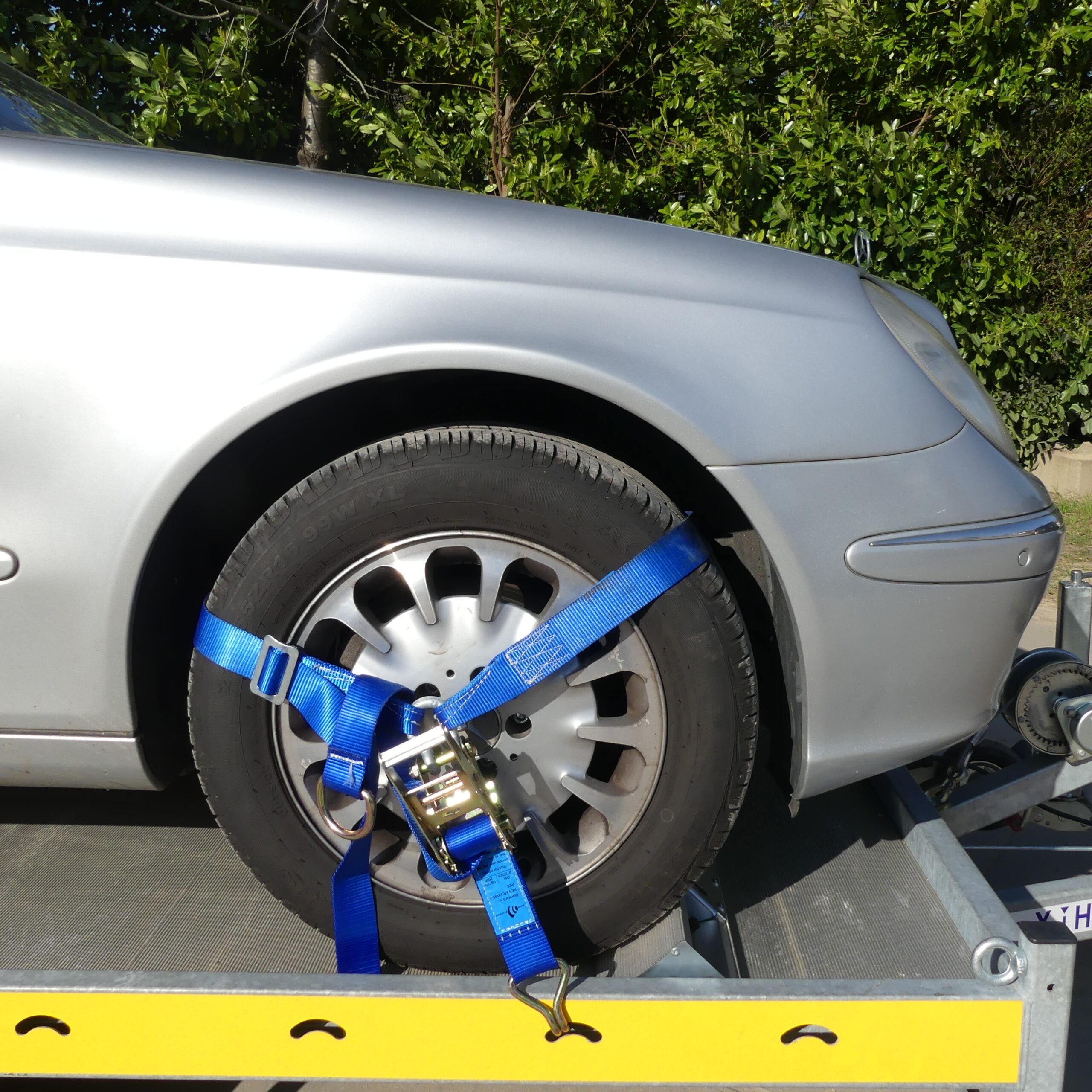 Dubbelasser auto transporter