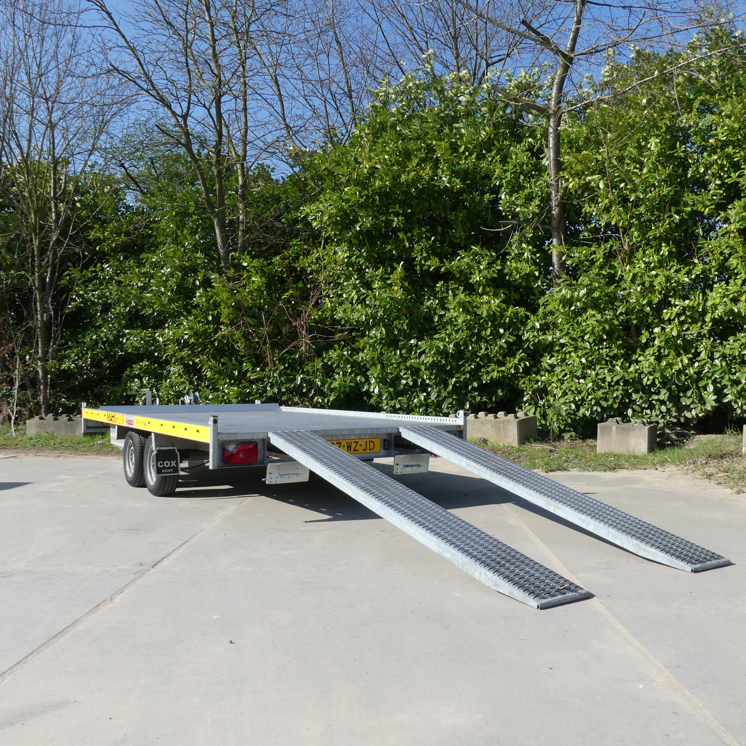 Dubbelasser auto transporter