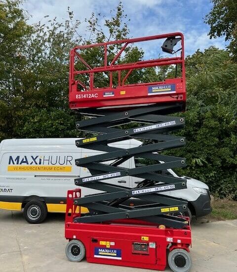 Schaarhoogwerker 13,80 meter werkhoogte