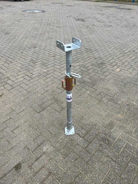 Schroefstempel 1,10 - 1,60 meter afname tot 25 stuks